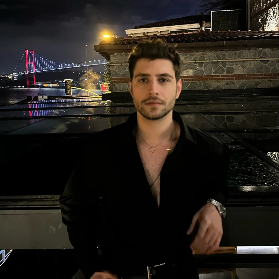 Deniz Sarıkaş